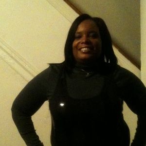 Meet your Posher, Dana